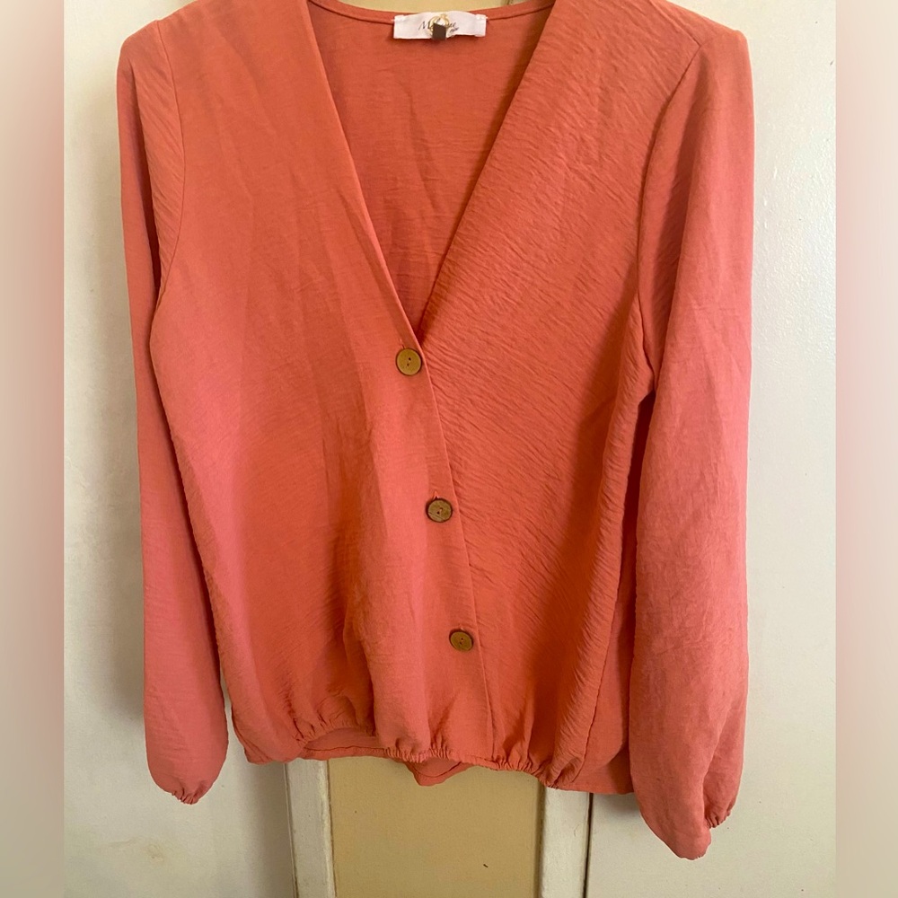 Melograno Rico button front Vee-neck top sz Medium